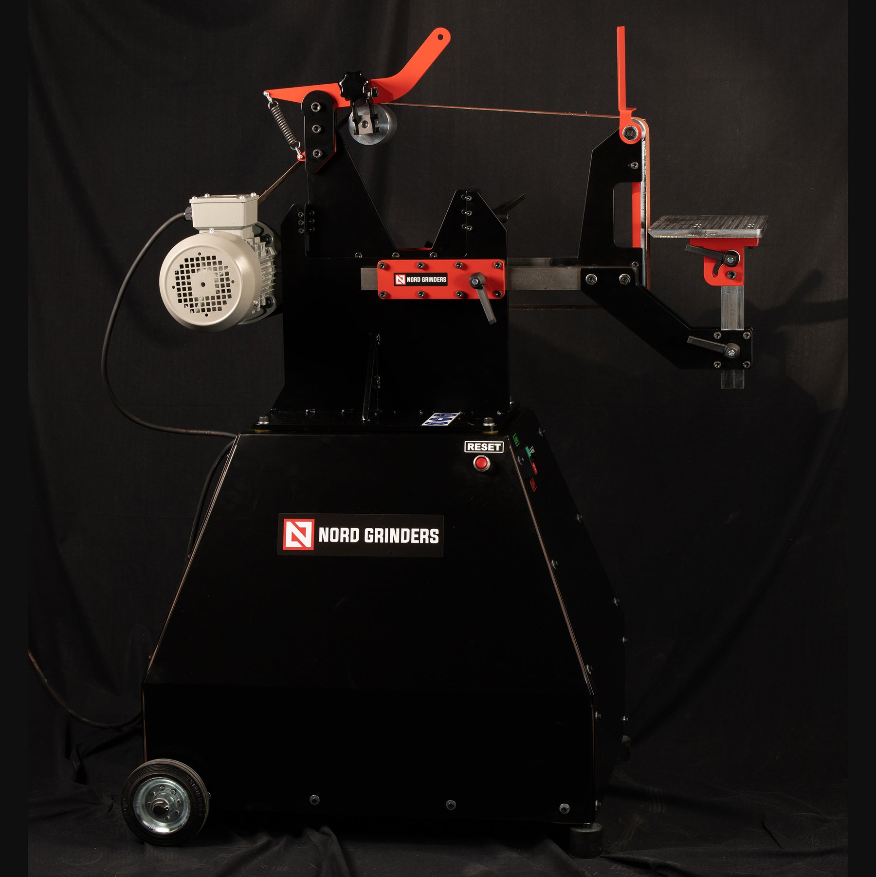 Nord Grinders® BGM-75 Stacionari juostinė šlifavimo mašina